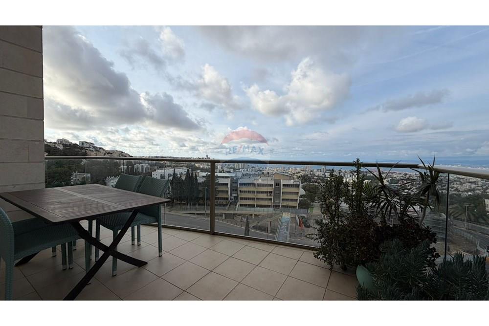 Apartment for Sale in Haifa - Image 1