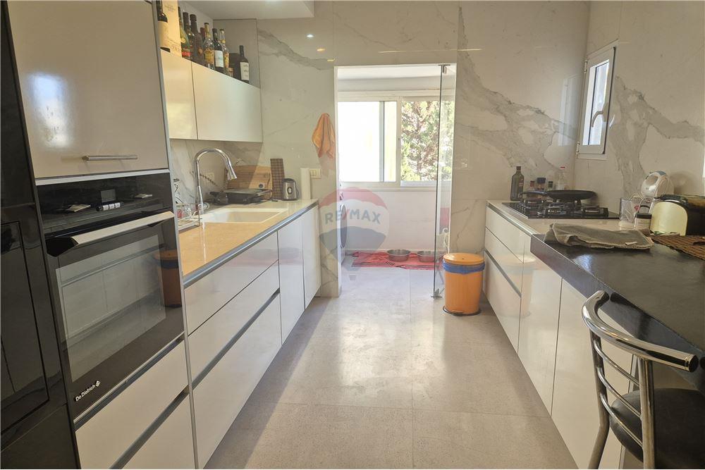 Apartment for Sale in Herzliya - Image 1