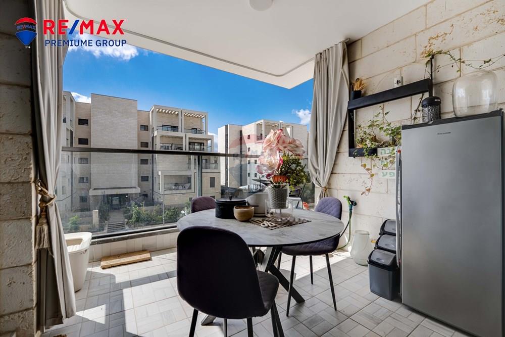 Apartment for Sale in שוהם - Image 1