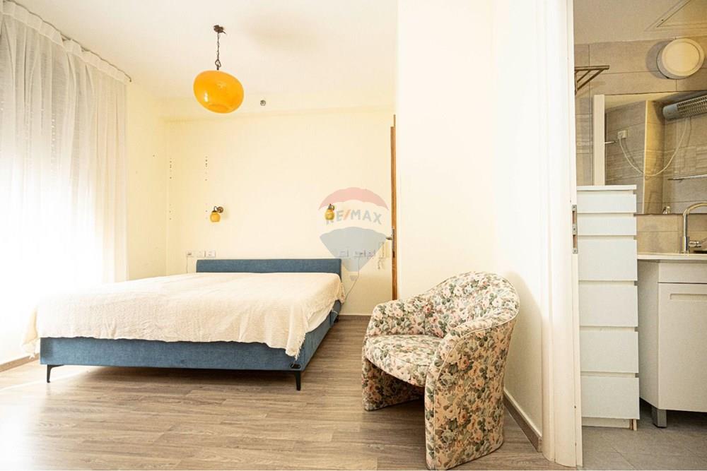 Apartment for Sale in Tel Aviv - Image 3