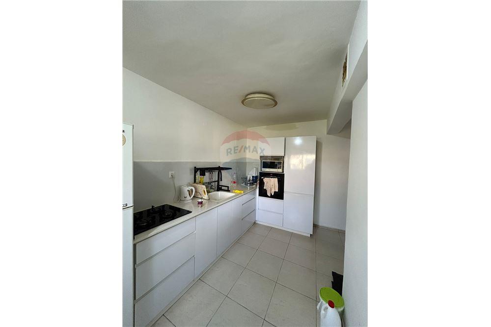 Apartment for Sale in Kiryat Yam - Image 2