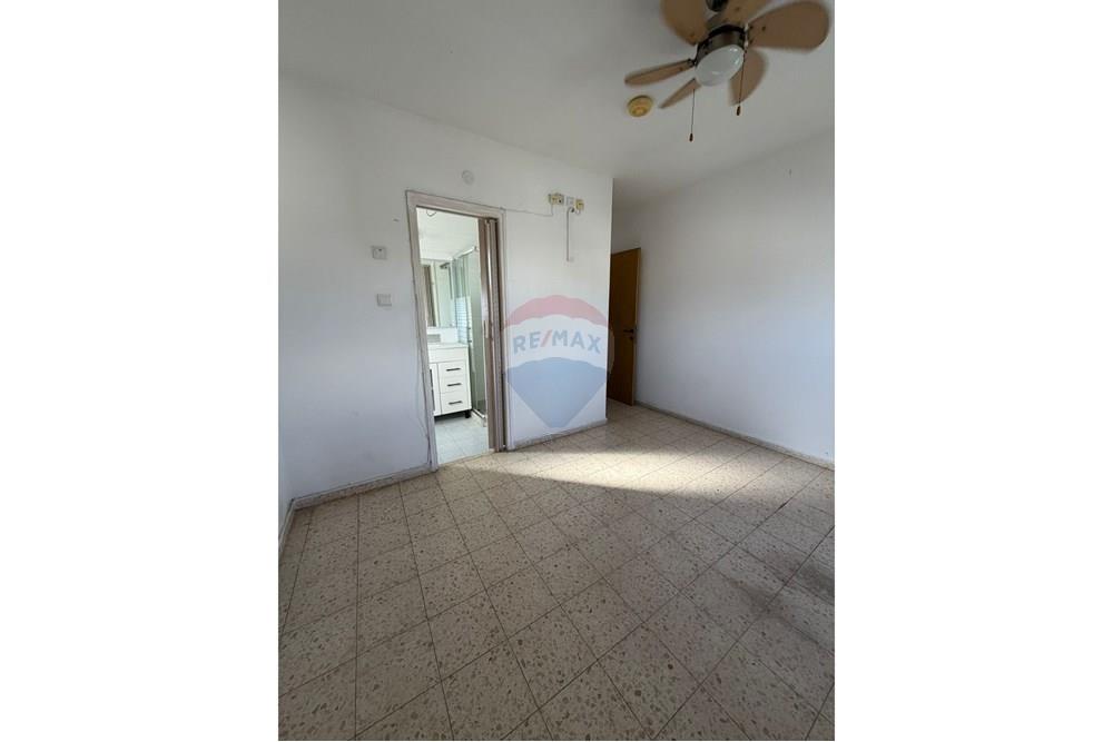 Apartment for Sale in קרית מוצקין - Image 3