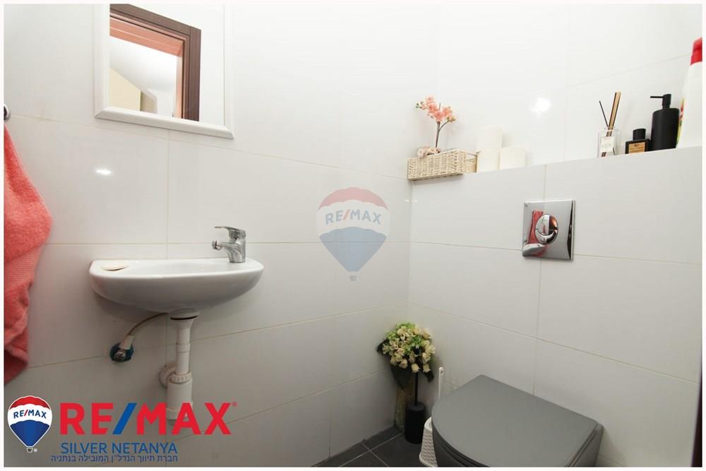 Apartment for Sale in Netanya - Image 7