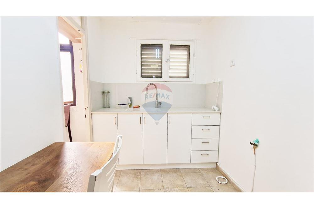 Apartment for Sale in קרית אתא - Image 2