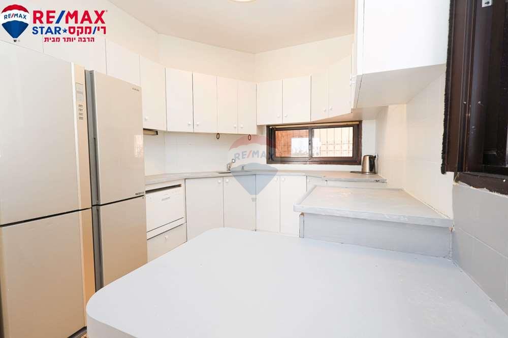 Apartment for Sale in Herzliya - Image 2