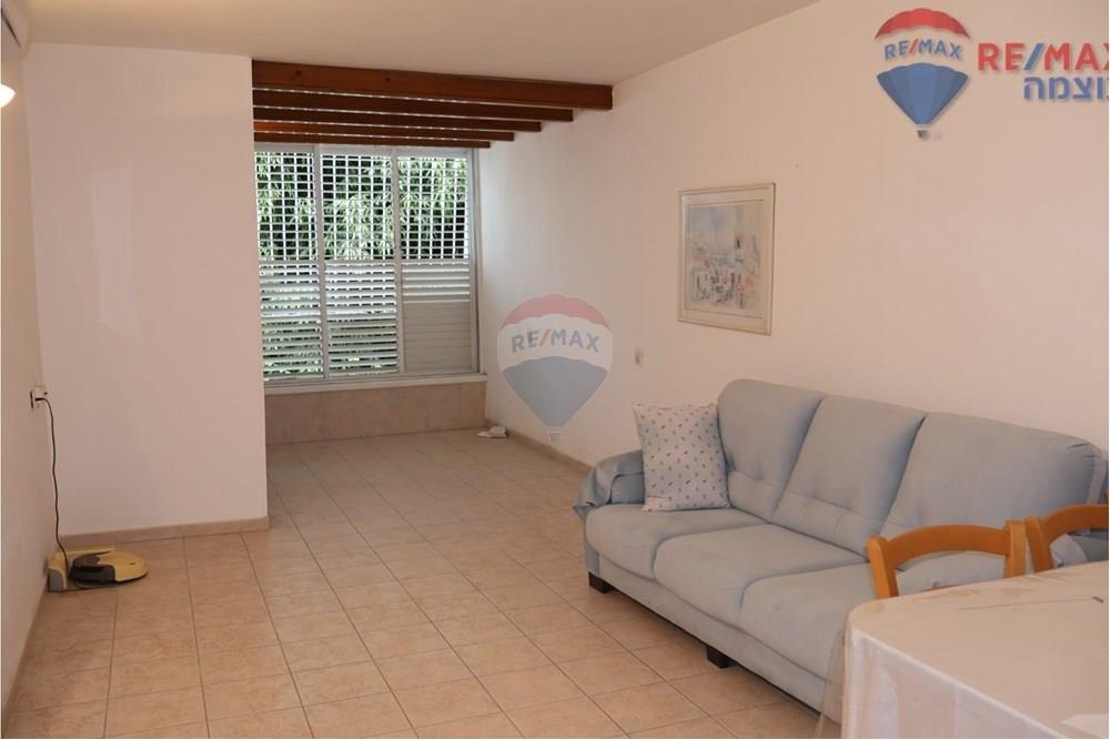 Apartment for Sale in Rishon LeZion - Image 1