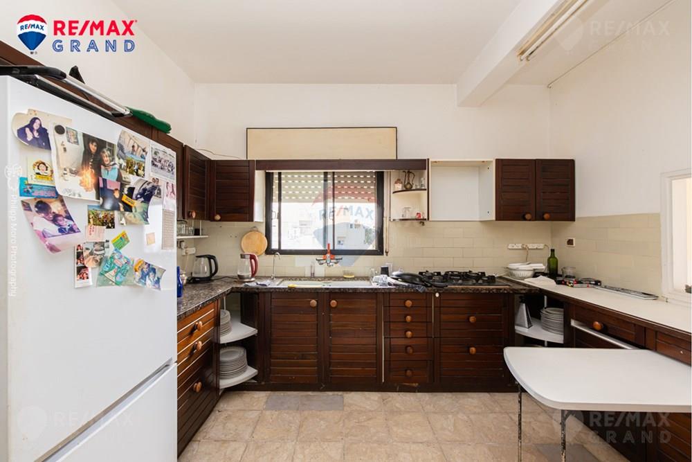 Apartment for Sale in Haifa - Image 2