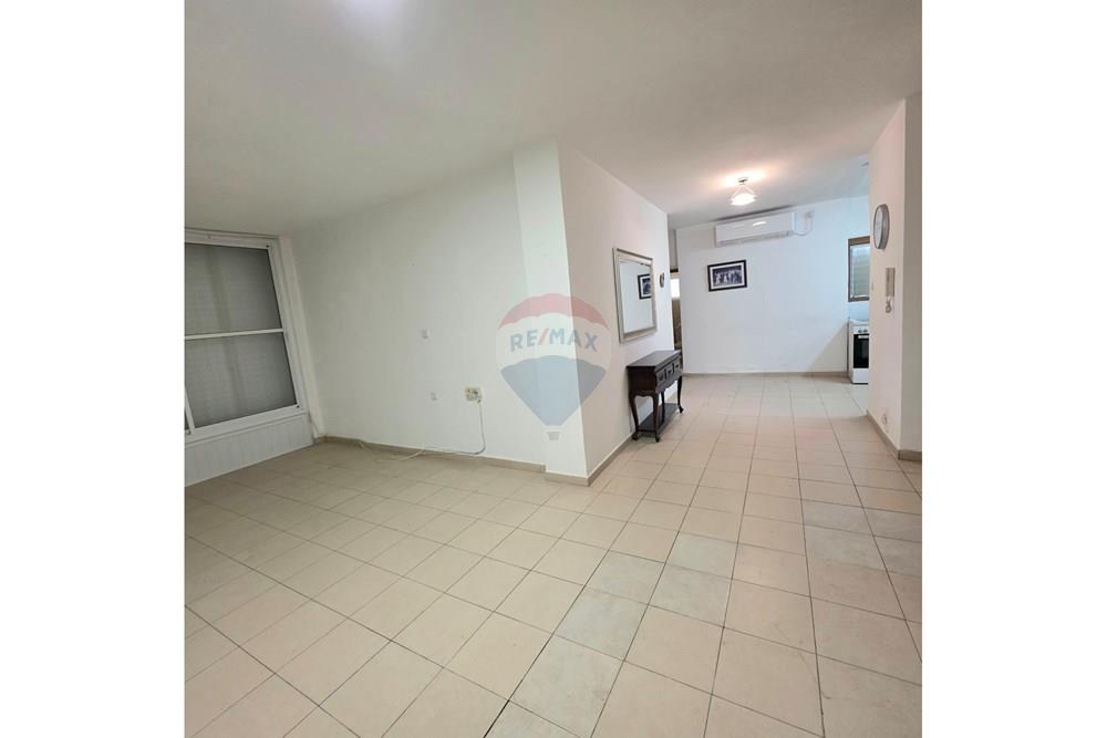 Apartment for Sale in Netanya - Image 1