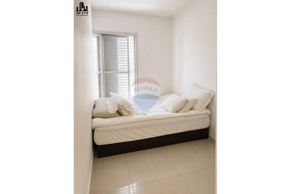 Apartment for Sale in Tel Aviv - Image 3