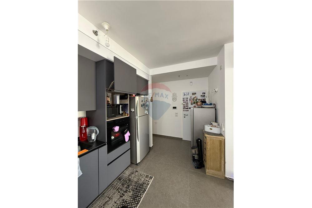 Apartment for Sale in Tel Aviv - Image 3