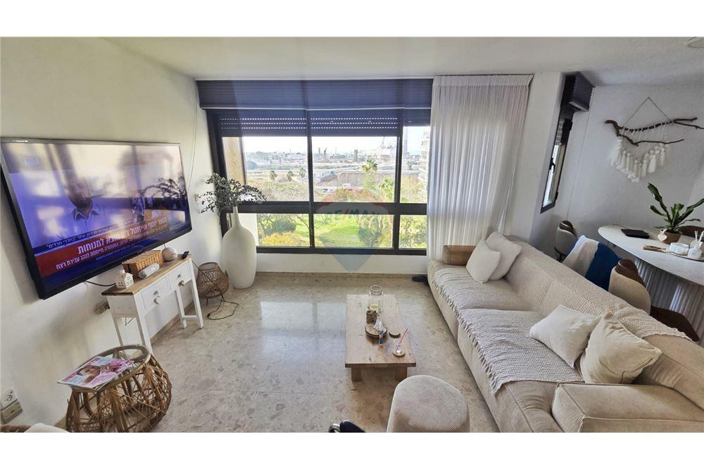 Apartment for Sale in Tel Aviv - Image 1