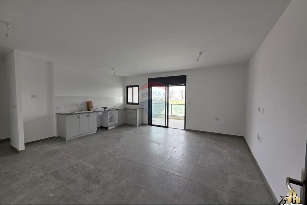 Apartment for Sale in Acre - Image 1