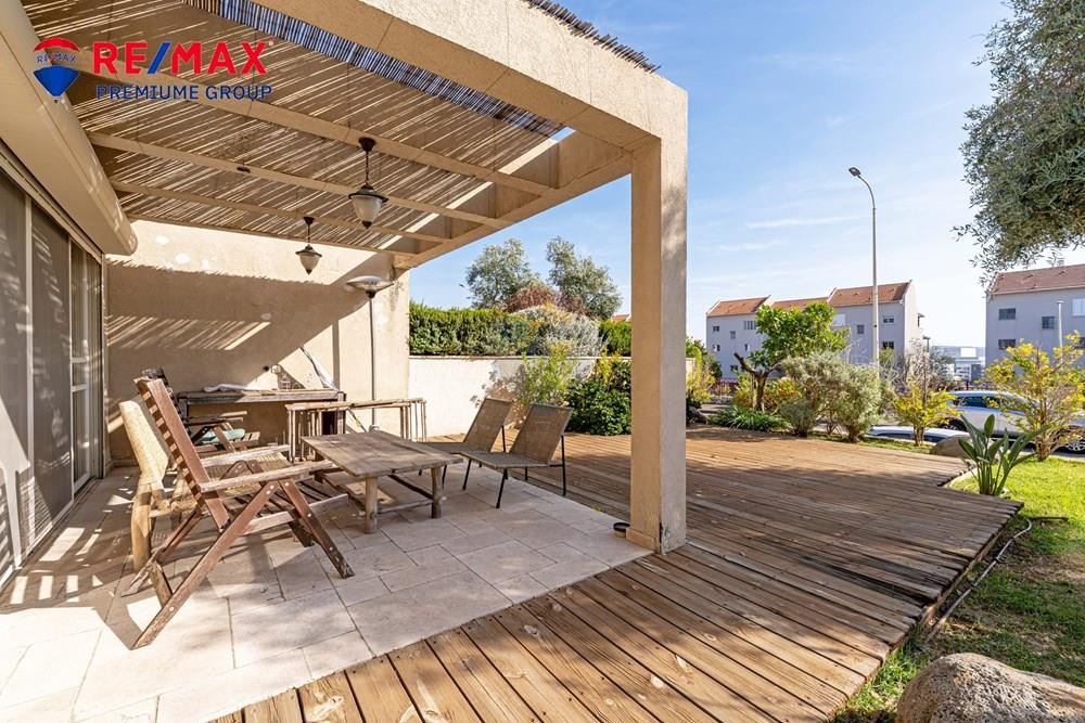 Apartment for Sale in שוהם - Image 2
