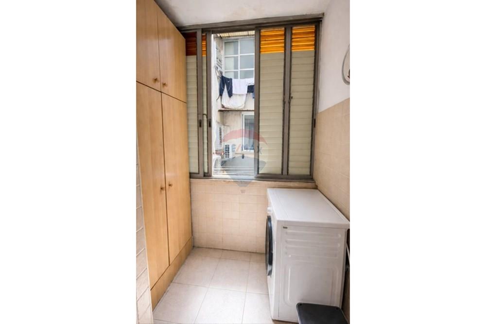 Apartment for Sale in Tel Aviv - Image 4
