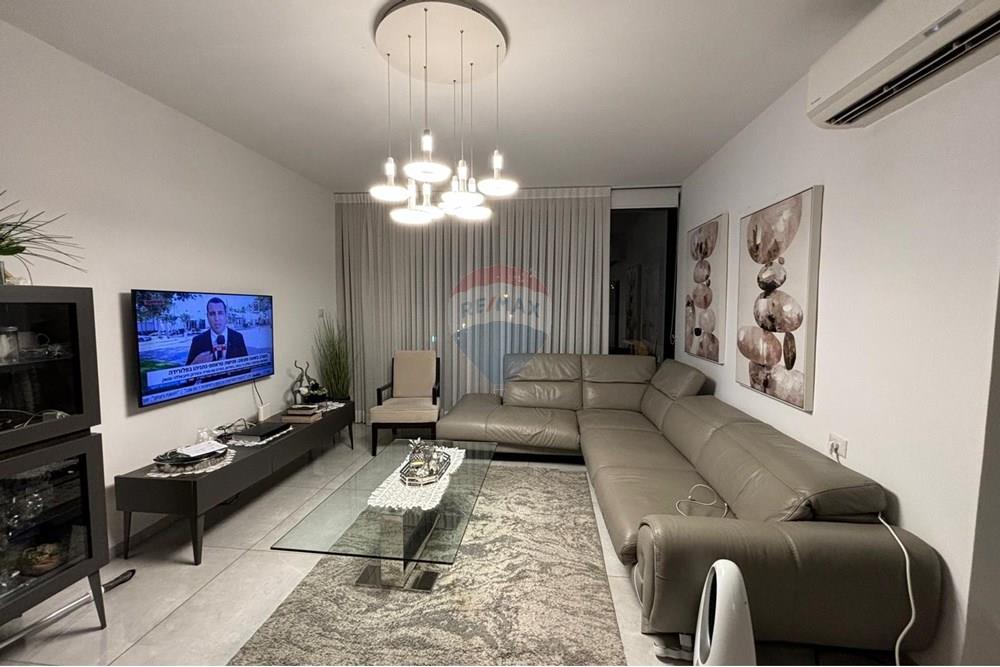 Apartment for Sale in קרית אתא - Image 1