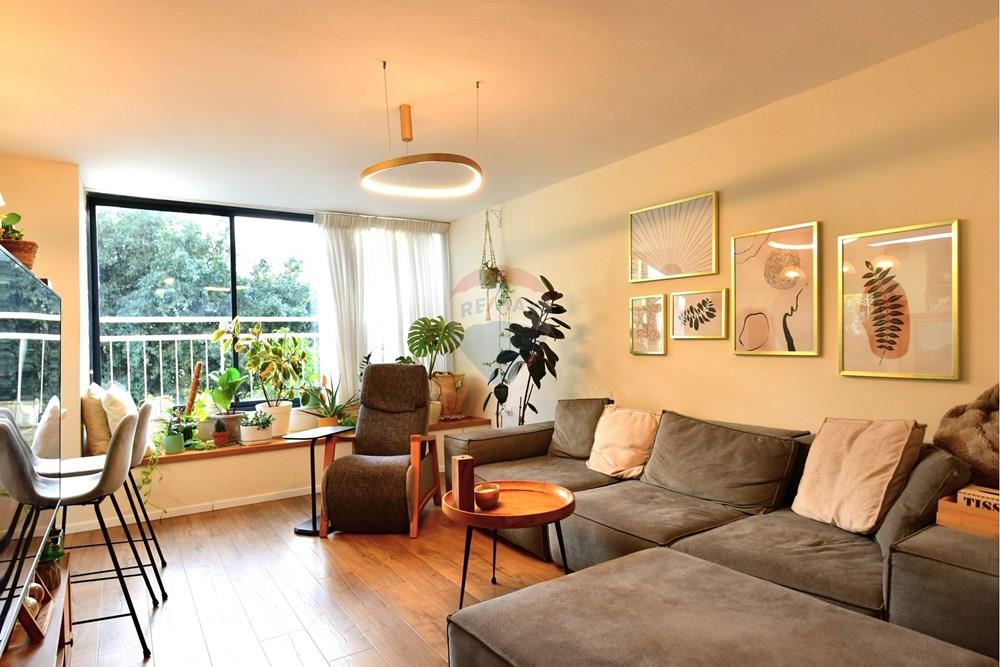 Apartment for Sale in קרית אונו - Image 3