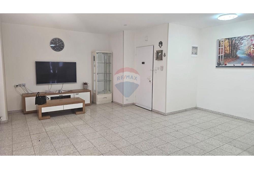 Apartment for Sale in Jerusalem - Image 2