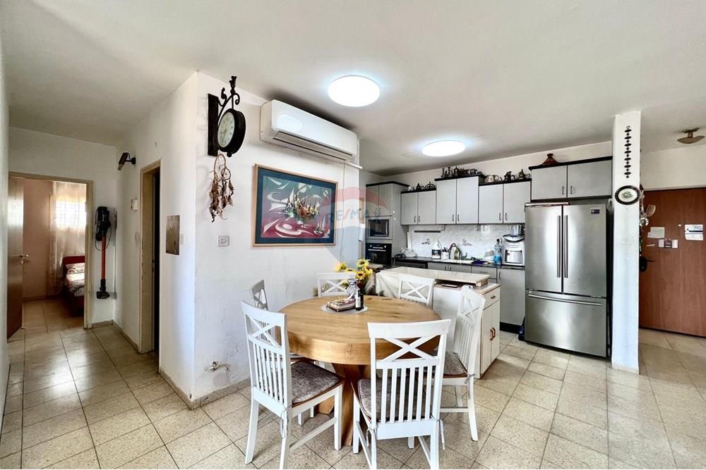 Apartment for Sale in Netanya - Image 4