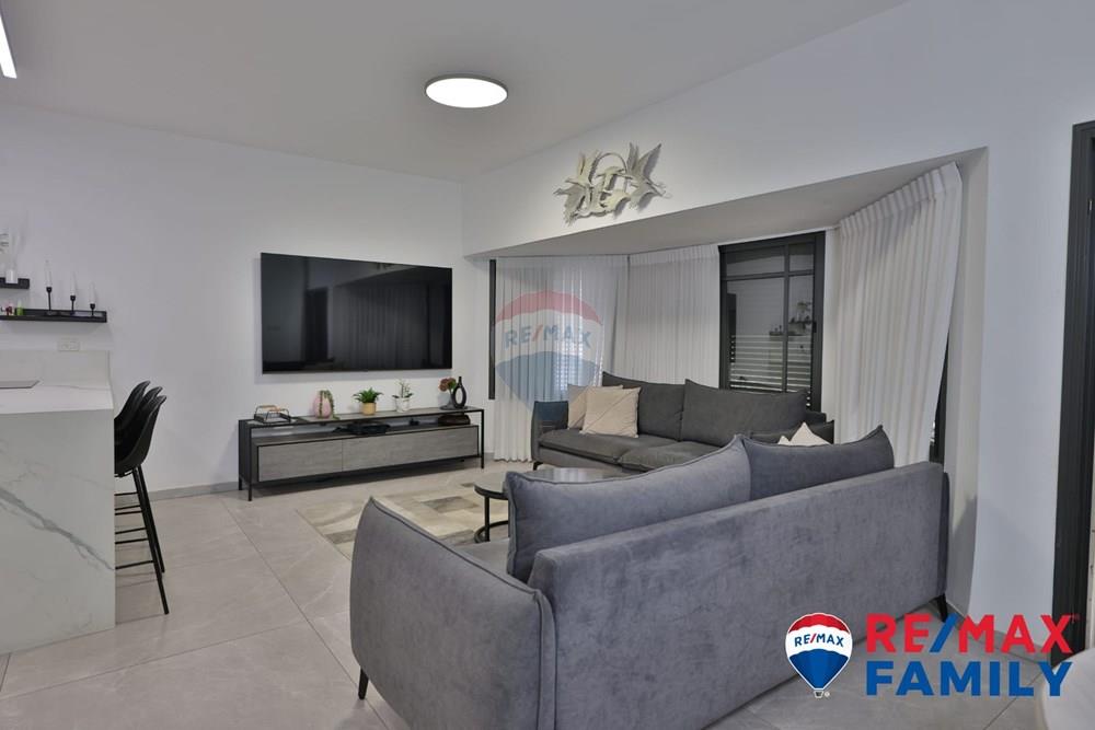 Apartment for Sale in קרית ביאליק - Image 2