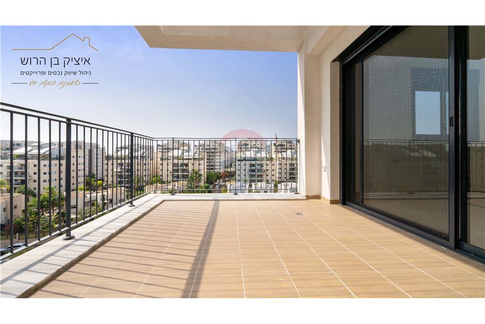Apartment for Sale in קרית אונו - Image 1