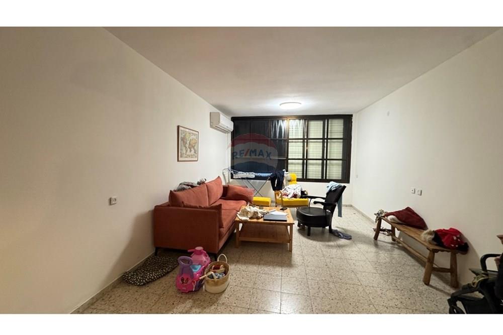 Apartment for Sale in Afula - Image 2