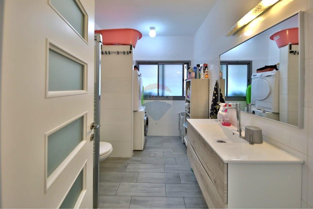Apartment for Sale in קרית אתא - Image 4