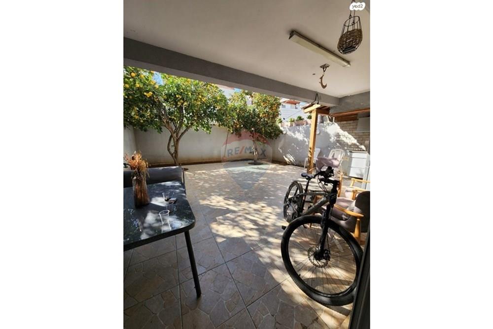 House for Sale in Lod - Image 3