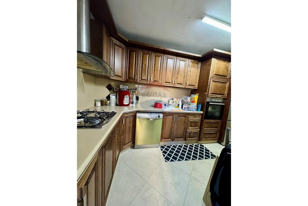 Apartment for Sale in Tel Aviv - Image 4