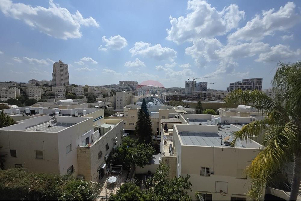Apartment for Sale in Modi'in - Image 3