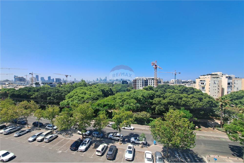Apartment for Sale in Tel Aviv - Image 1