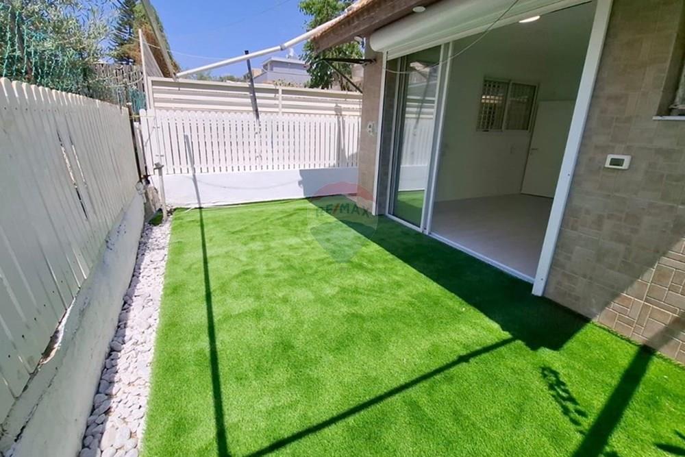Apartment for Sale in Holon - Image 1