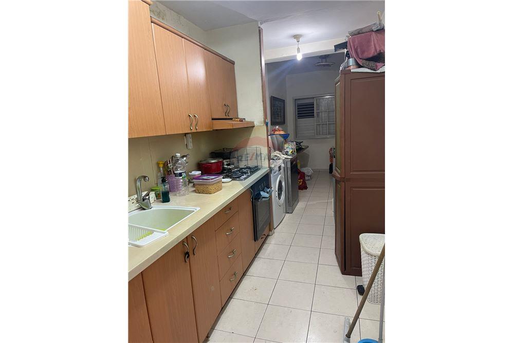 Apartment for Sale in Kiryat Yam - Image 2