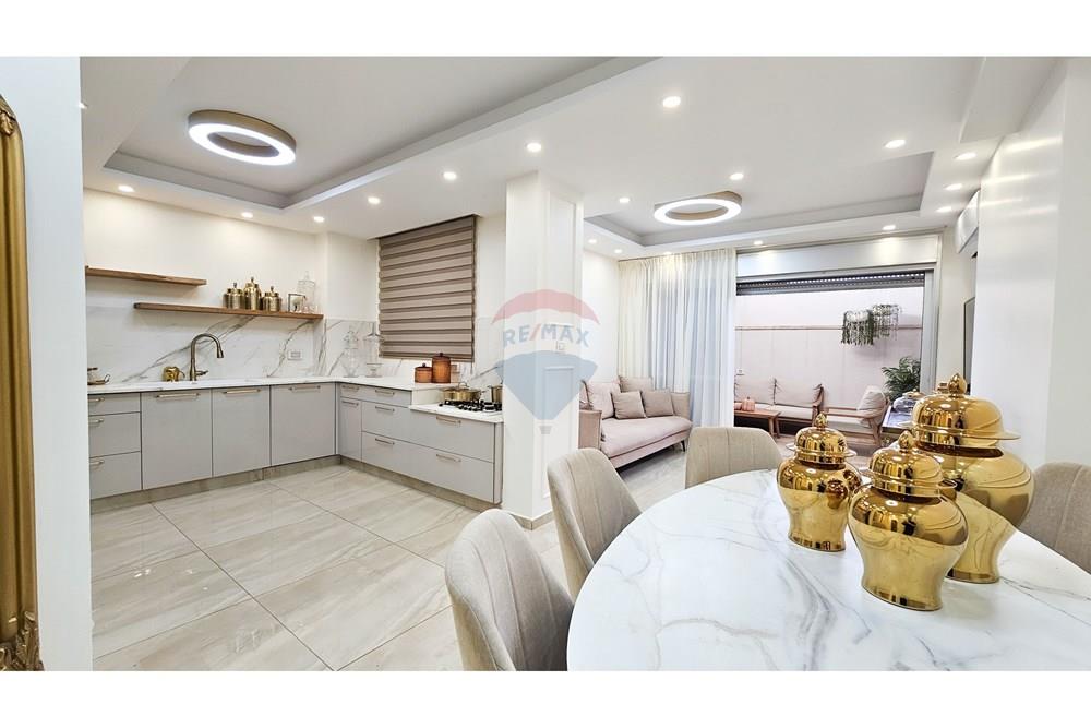 Apartment for Sale in Ashdod - Image 2