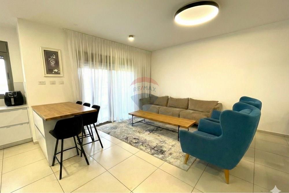 Apartment for Sale in מעלות - Image 1
