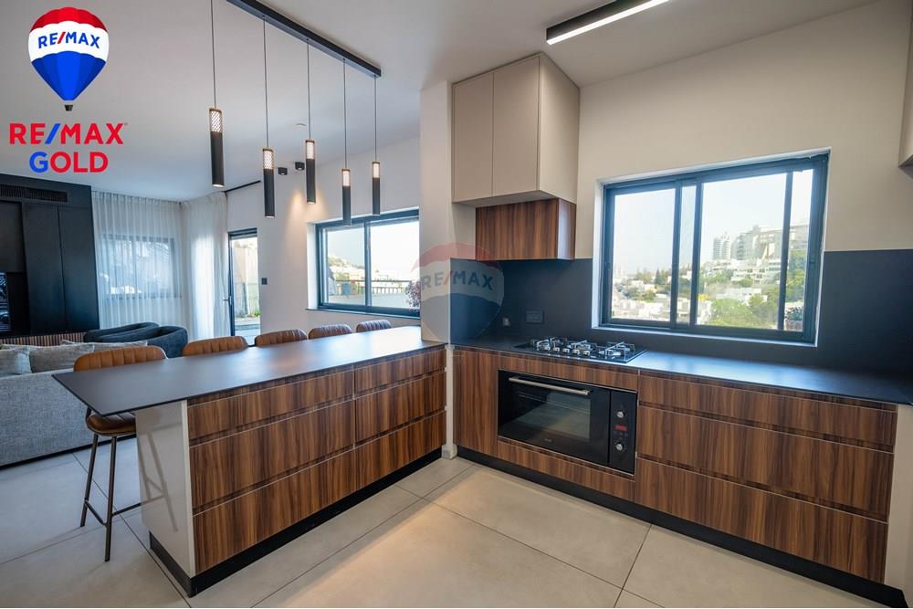 Apartment for Sale in Modi'in - Image 5