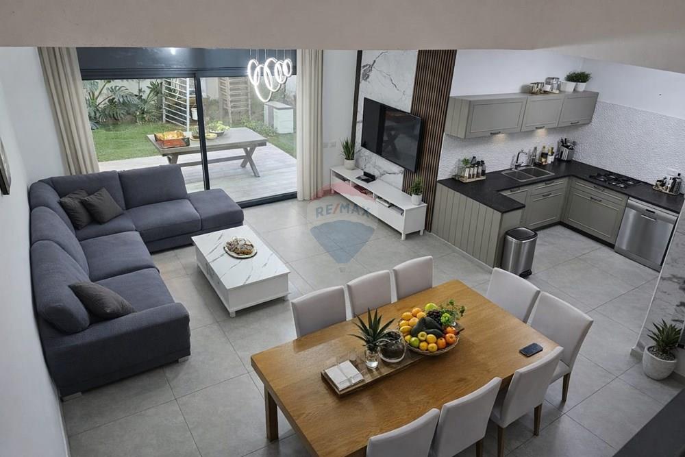 House for Sale in Sderot - Image 1