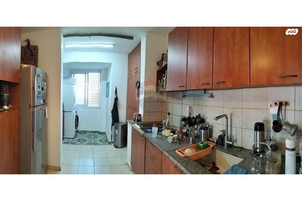 Apartment for Sale in Tel Aviv - Image 2