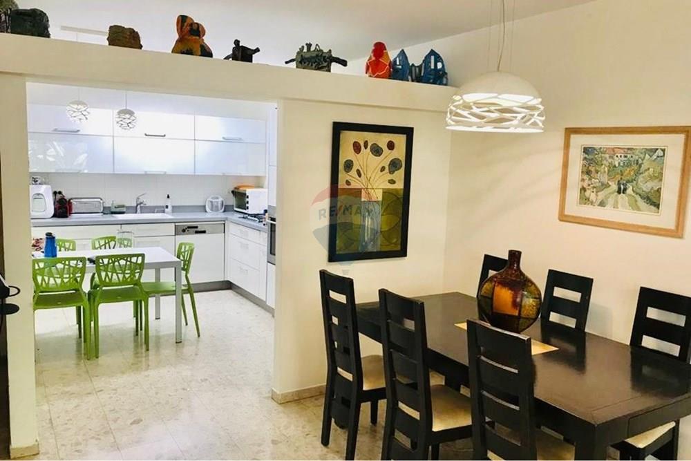 Apartment for Sale in Herzliya - Image 3