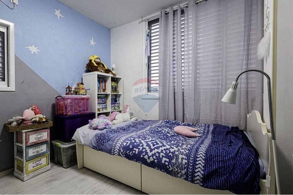 Apartment for Sale in Petah Tikva - Image 4