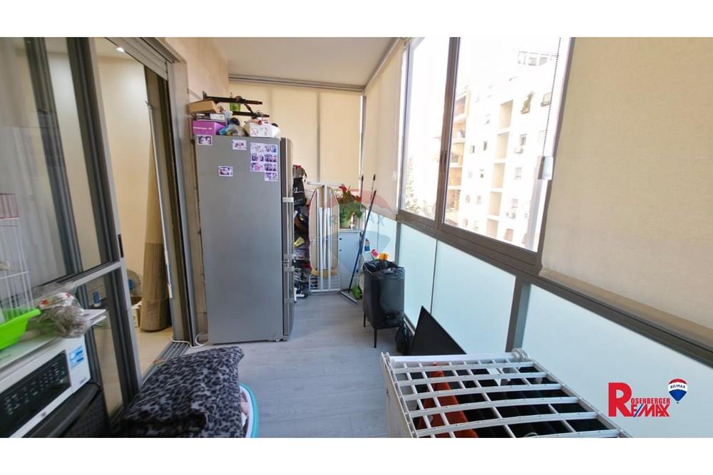 Apartment for Sale in Holon - Image 5