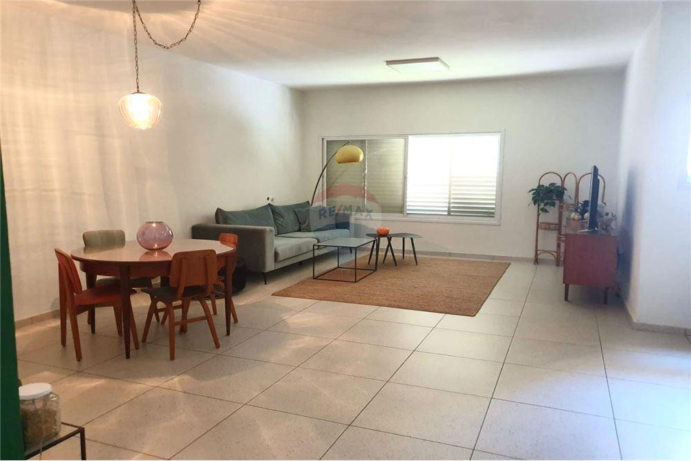Apartment for Sale in Afula - Image 1