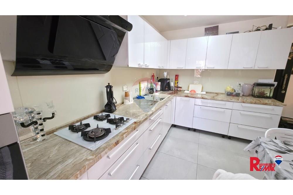 Apartment for Sale in Tel Aviv - Image 5