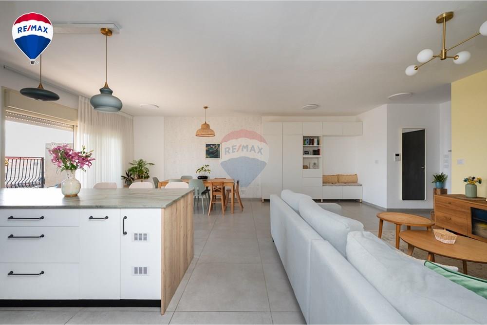 Apartment for Sale in Zichron Ya'akov - Image 4