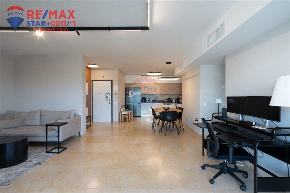 Apartment for Sale in Herzliya - Image 1