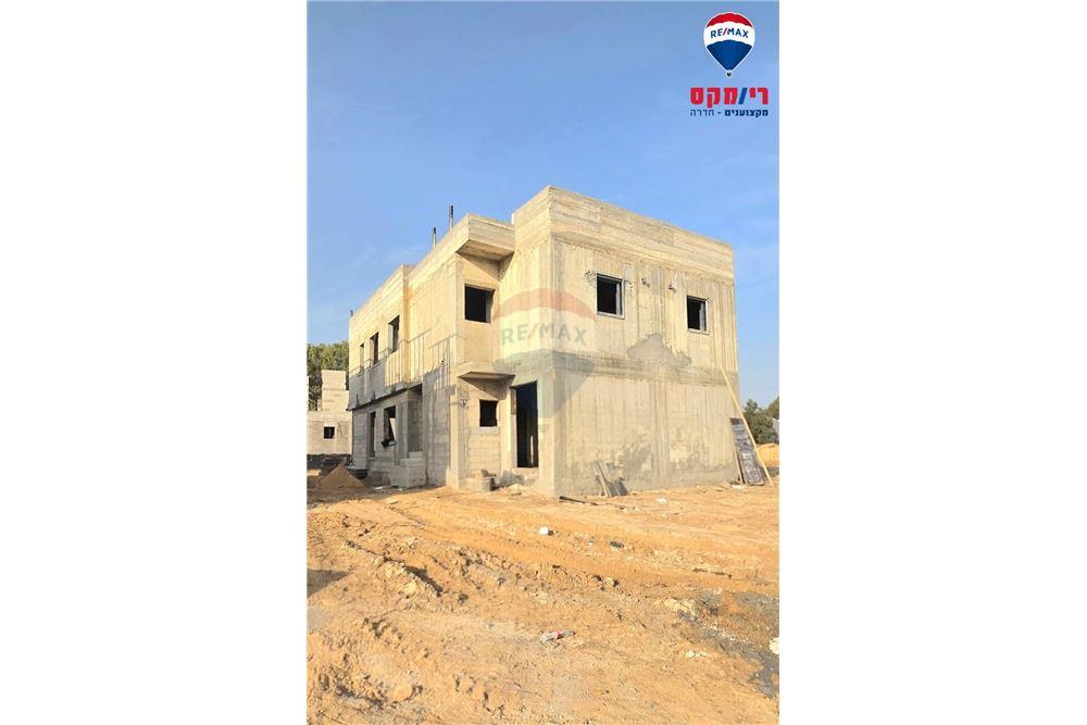 House for Sale in Hadera - Image 2