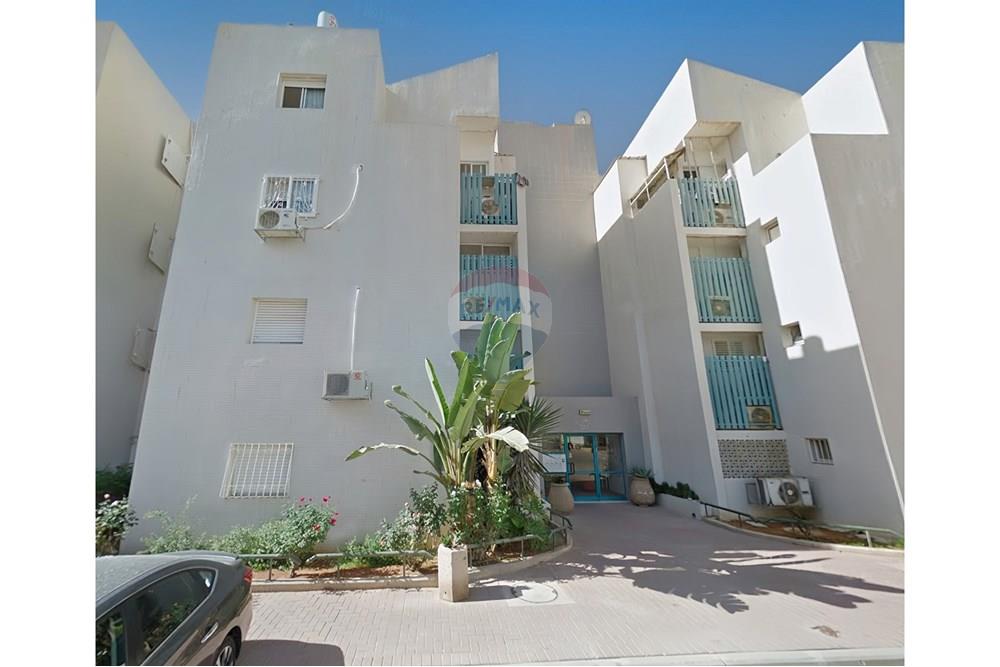 Apartment for Sale in Beer Sheva - Image 1