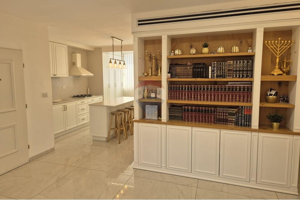 Apartment for Sale in Jerusalem - Image 6