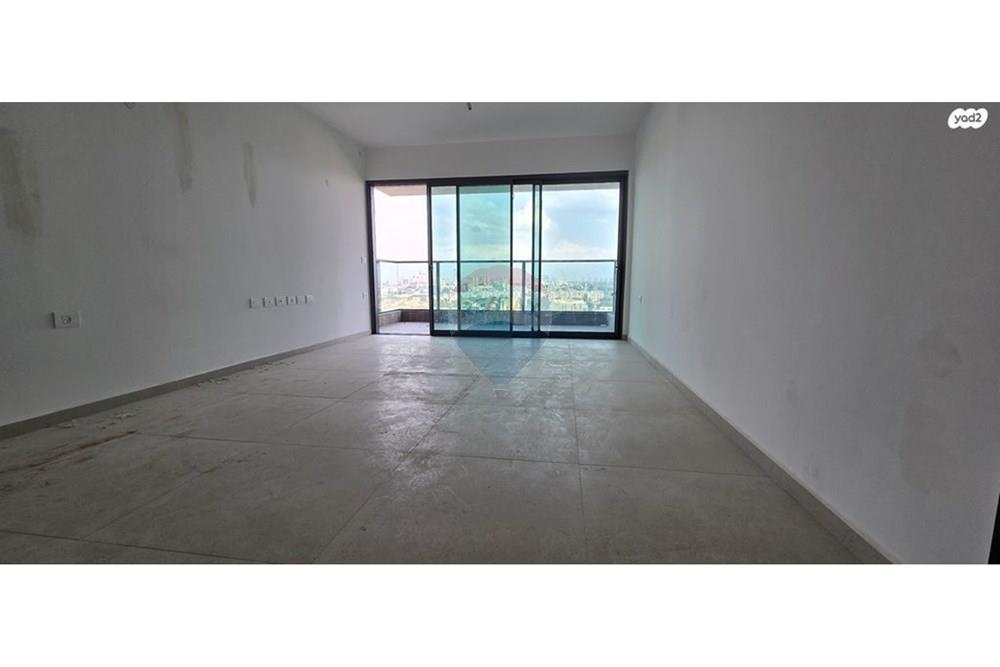Apartment for Sale in Tel Aviv - Image 1