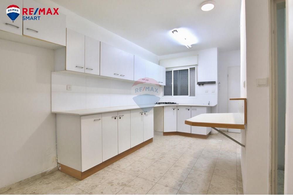 Apartment for Sale in קרית אתא - Image 4