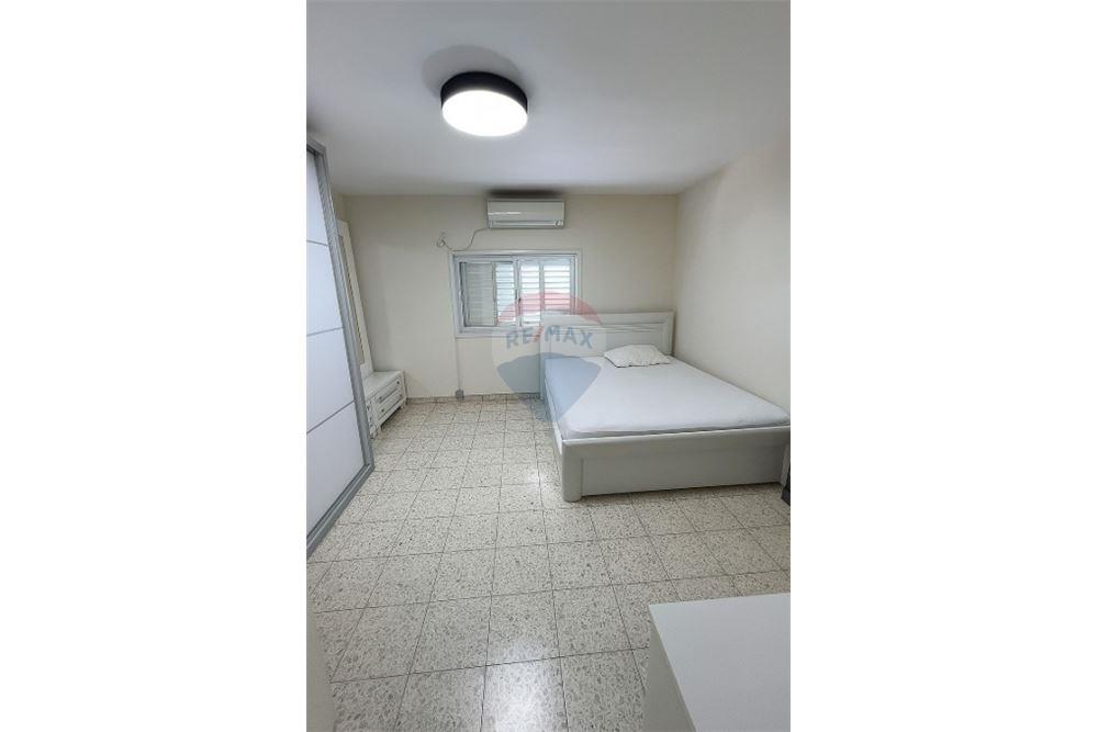 Apartment for Sale in Tel Aviv - Image 6